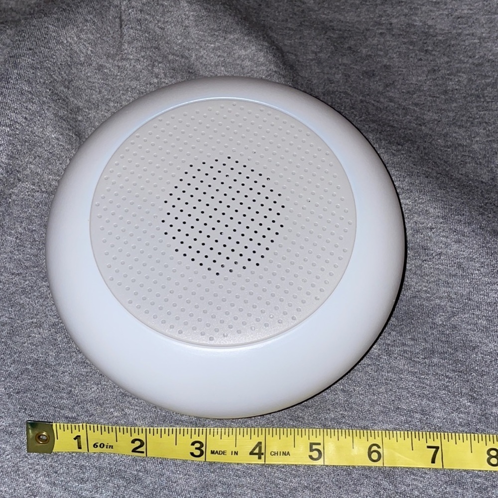 UFO Speaker color changes rechargeable audio jack apple androids kid child party